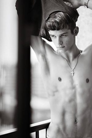 Kylian - rencontre-Gay-La Roche-sur-Yon